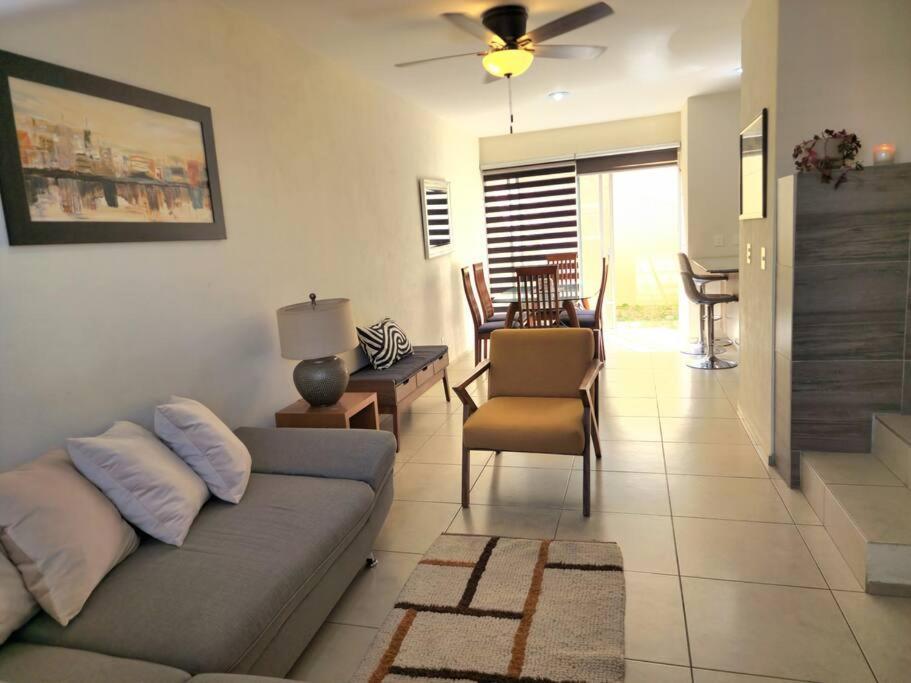Casa Para Grupos Grandes Por El Iteso Guadalajara Ngoại thất bức ảnh