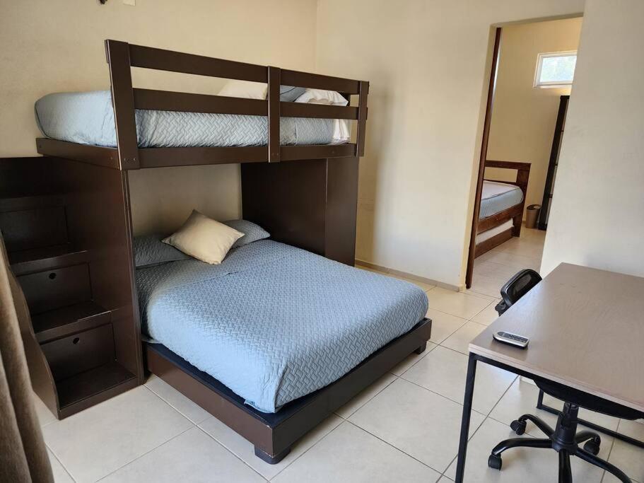 Casa Para Grupos Grandes Por El Iteso Guadalajara Ngoại thất bức ảnh